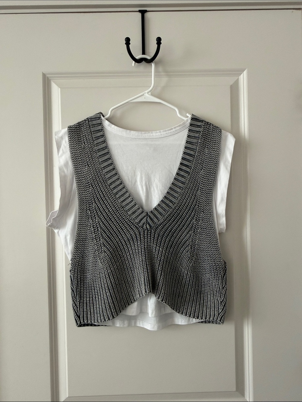 Anthropologie Black & White Knit V-Neck Cropped Sweater Vest